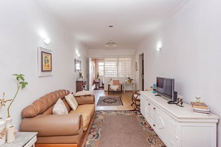 Casa para alugar com 250m², 5 quartos e 5 vagasSala