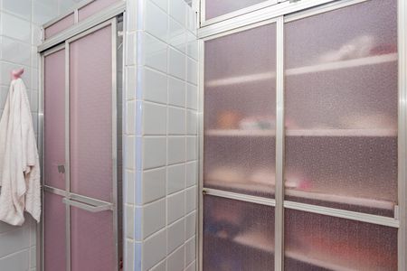 Casa para alugar com 250m², 5 quartos e 5 vagasBanheiro Social 2