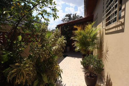 Casa à venda com 136m², 2 quartos e 2 vagasJardim