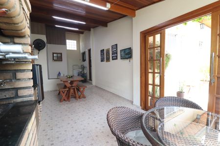 Casa à venda com 136m², 2 quartos e 2 vagasEspaço Gourmet