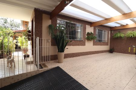 Casa à venda com 136m², 2 quartos e 2 vagasGaragem