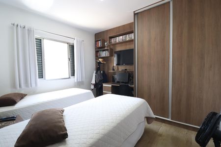 Casa à venda com 136m², 2 quartos e 2 vagasQuarto 2