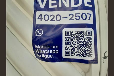 Casa à venda com 136m², 2 quartos e 2 vagas Casa à venda com 136m², 2 quartos e 2 vagasPlaquinha