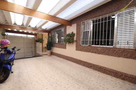 Casa à venda com 136m², 2 quartos e 2 vagasGaragem