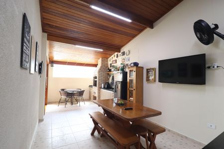 Casa à venda com 136m², 2 quartos e 2 vagasEspaço Gourmet