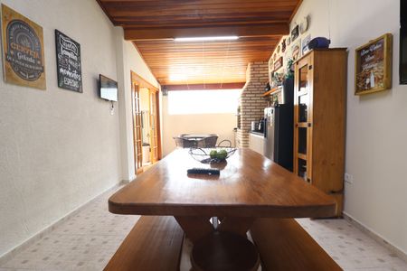 Casa à venda com 136m², 2 quartos e 2 vagasEspaço Gourmet