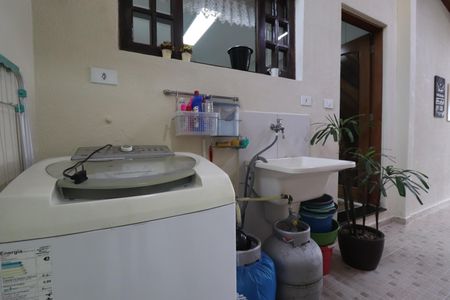 Casa à venda com 136m², 2 quartos e 2 vagasÁrea de Serviço