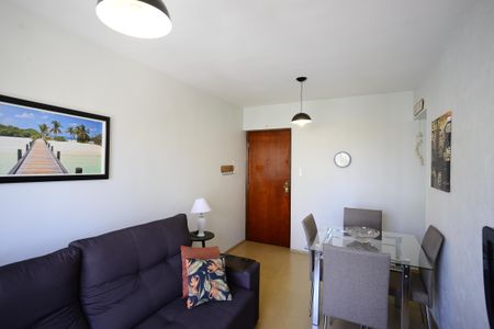 Apartamento à venda com 57m², 2 quartos e 1 vagaSala