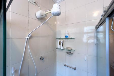 Casa à venda com 144m², 3 quartos e 2 vagasBanheiro