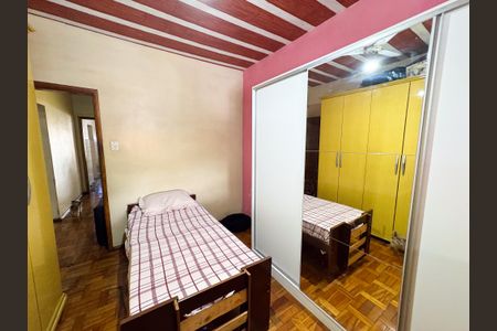 Casa à venda com 97m², 4 quartos e 5 vagasQuarto 3