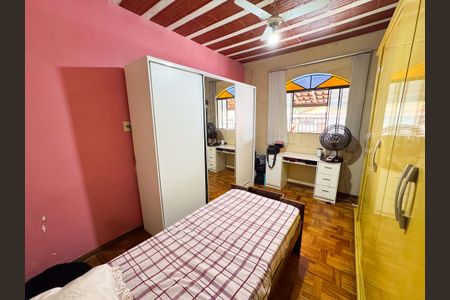 Casa à venda com 97m², 4 quartos e 5 vagasQuarto 3