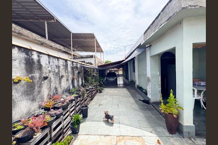 Casa à venda com 97m², 4 quartos e 5 vagasÁrea comum