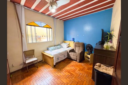 Casa à venda com 97m², 4 quartos e 5 vagasQuarto 4