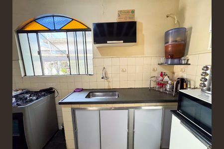 Casa à venda com 97m², 4 quartos e 5 vagasCozinha 