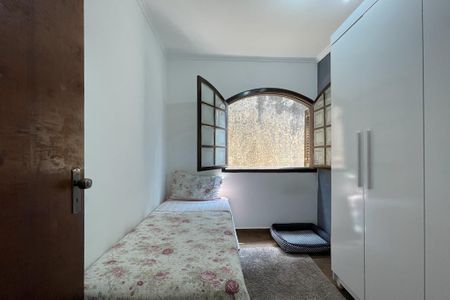 Casa à venda com 250m², 3 quartos e 3 vagas Casa à venda com 250m², 3 quartos e 3 vagasQuarto 2