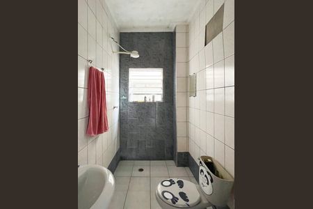 Casa à venda com 250m², 3 quartos e 3 vagas Casa à venda com 250m², 3 quartos e 3 vagasBanheiro - Salão