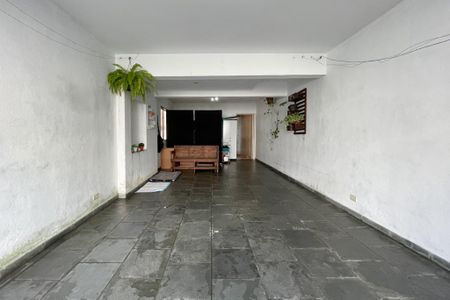 Casa à venda com 250m², 3 quartos e 3 vagas Casa à venda com 250m², 3 quartos e 3 vagasGaragem