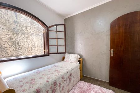 Casa à venda com 250m², 3 quartos e 3 vagas Casa à venda com 250m², 3 quartos e 3 vagasQuarto 1