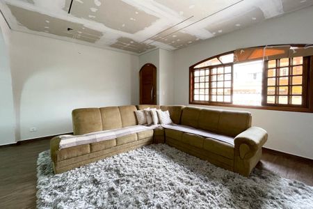 Casa à venda com 250m², 3 quartos e 3 vagas Casa à venda com 250m², 3 quartos e 3 vagasSala