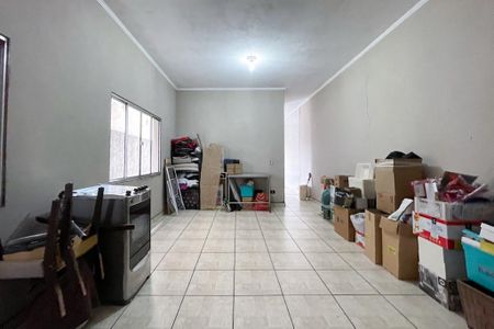 Casa à venda com 250m², 3 quartos e 3 vagas Casa à venda com 250m², 3 quartos e 3 vagasSalão