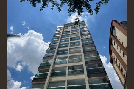 Apartamento para alugar com 69m², 2 quartos e 1 vagaFachada