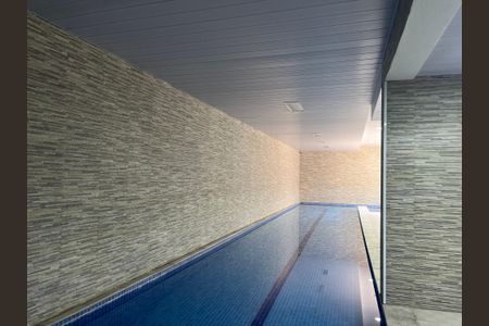 Apartamento para alugar com 69m², 2 quartos e 1 vagaÁrea comum - Piscina