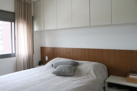 Apartamento para alugar com 69m², 2 quartos e 1 vagaSuíte