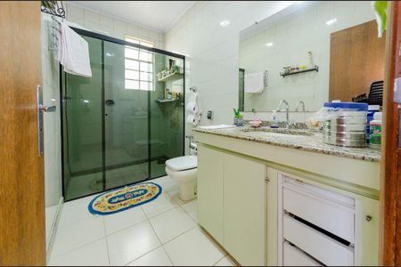 Apartamento à venda com 101m², 3 quartos e 1 vaga Apartamento à venda com 101m², 3 quartos e 1 vagaBanheiro