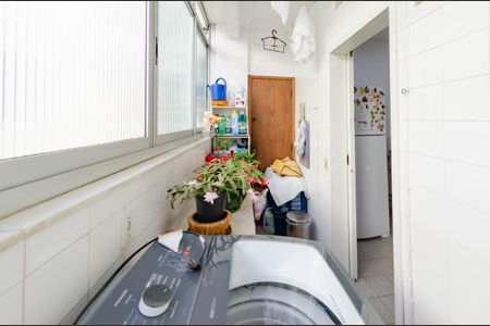 Apartamento à venda com 101m², 3 quartos e 1 vaga Apartamento à venda com 101m², 3 quartos e 1 vagaÁrea de serviço