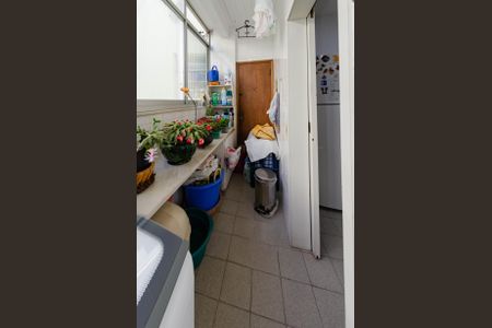 Apartamento à venda com 101m², 3 quartos e 1 vaga Apartamento à venda com 101m², 3 quartos e 1 vagaÁrea de serviço