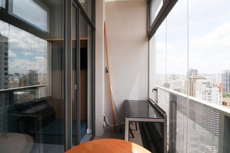 Apartamento à venda com 32m², 1 quarto e sem vagaVaranda