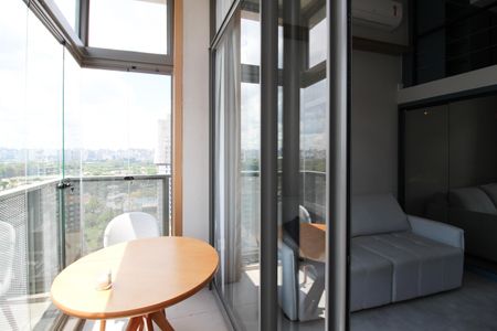 Apartamento à venda com 32m², 1 quarto e sem vagaVaranda