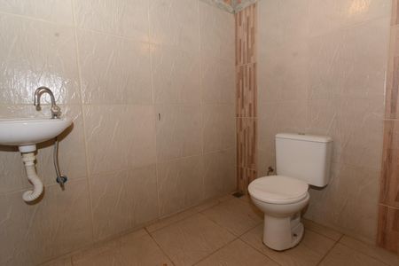 Casa à venda com 200m², 3 quartos e 4 vagasTerraço - Banheiro