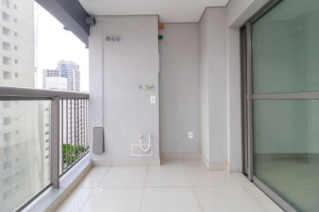 Studio para alugar com 32m², 0 quarto e sem vaga Studio para alugar com 32m², 0 quarto e sem vagaVaranda