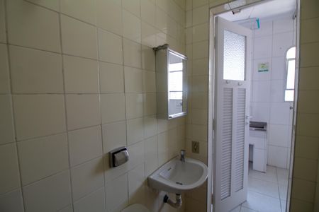 Apartamento à venda com 240m², 4 quartos e 2 vagasBanheiro de Serviço
