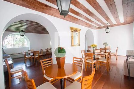 Apartamento à venda com 240m², 4 quartos e 2 vagasÁrea comum - Salão de Festas