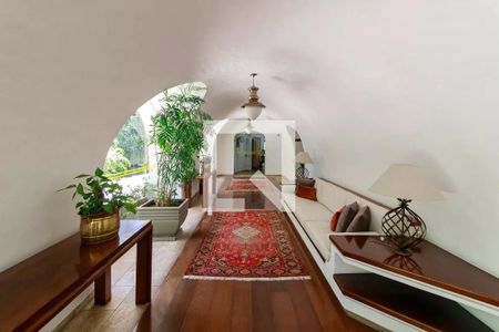 Apartamento à venda com 240m², 4 quartos e 2 vagasHall Social