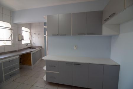 Apartamento à venda com 240m², 4 quartos e 2 vagasCozinha