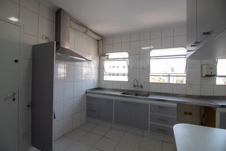 Apartamento à venda com 240m², 4 quartos e 2 vagasCozinha