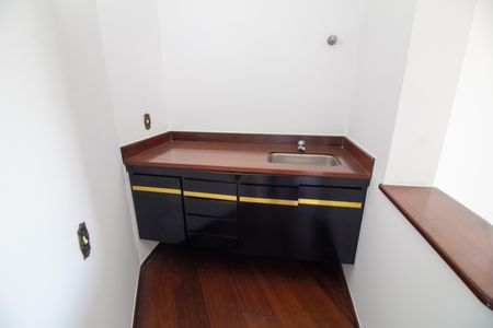 Apartamento à venda com 240m², 4 quartos e 2 vagasSala - Bar
