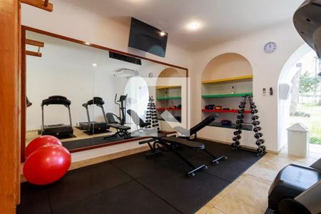 Apartamento à venda com 240m², 4 quartos e 2 vagasÁrea comum - Academia