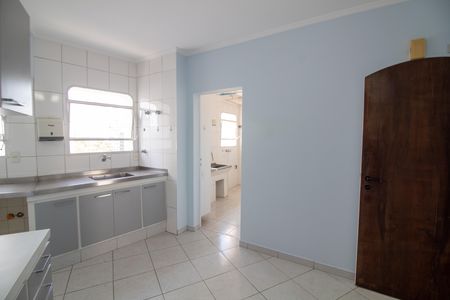 Apartamento à venda com 240m², 4 quartos e 2 vagasCopa