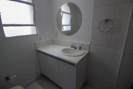 Apartamento à venda com 240m², 4 quartos e 2 vagasBanheiro da Suíte 1