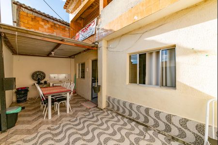 Casa à venda com 178m², 2 quartos e sem vagaÁrea de Serviço e Varanda