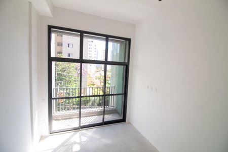 Studio à venda com 28m², 1 quarto e sem vaga Studio à venda com 28m², 1 quarto e sem vagaSala / Quarto - Studio