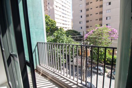 Studio à venda com 28m², 1 quarto e sem vaga Studio à venda com 28m², 1 quarto e sem vagaTerraço