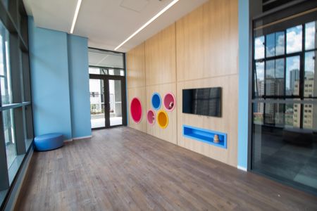 Studio à venda com 28m², 1 quarto e sem vaga Studio à venda com 28m², 1 quarto e sem vagaÁrea comum - Brinquedoteca