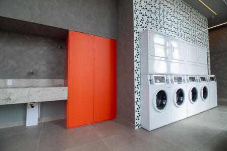 Studio à venda com 28m², 1 quarto e sem vaga Studio à venda com 28m², 1 quarto e sem vagaÁrea comum - Lavanderia