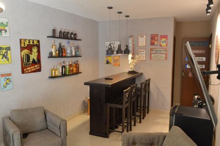 Casa de condomínio à venda com 305m², 5 quartos e 2 vagasBar