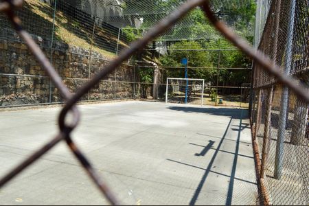 Casa de condomínio à venda com 305m², 5 quartos e 2 vagasQuadra Poliesportiva